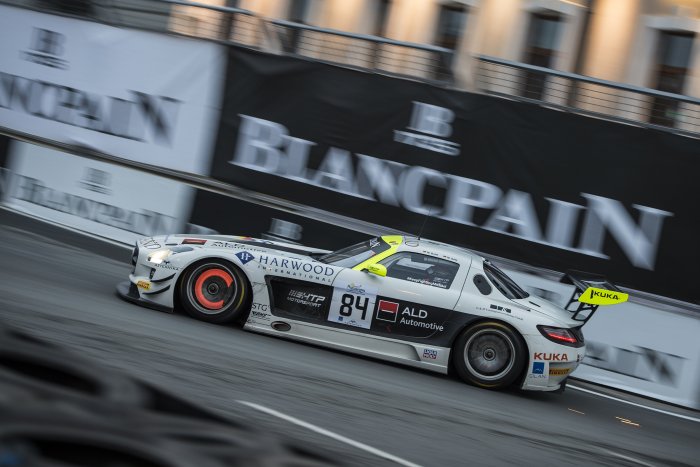 Maxi Götz crowned 2014 Blancpain Sprint Series champion