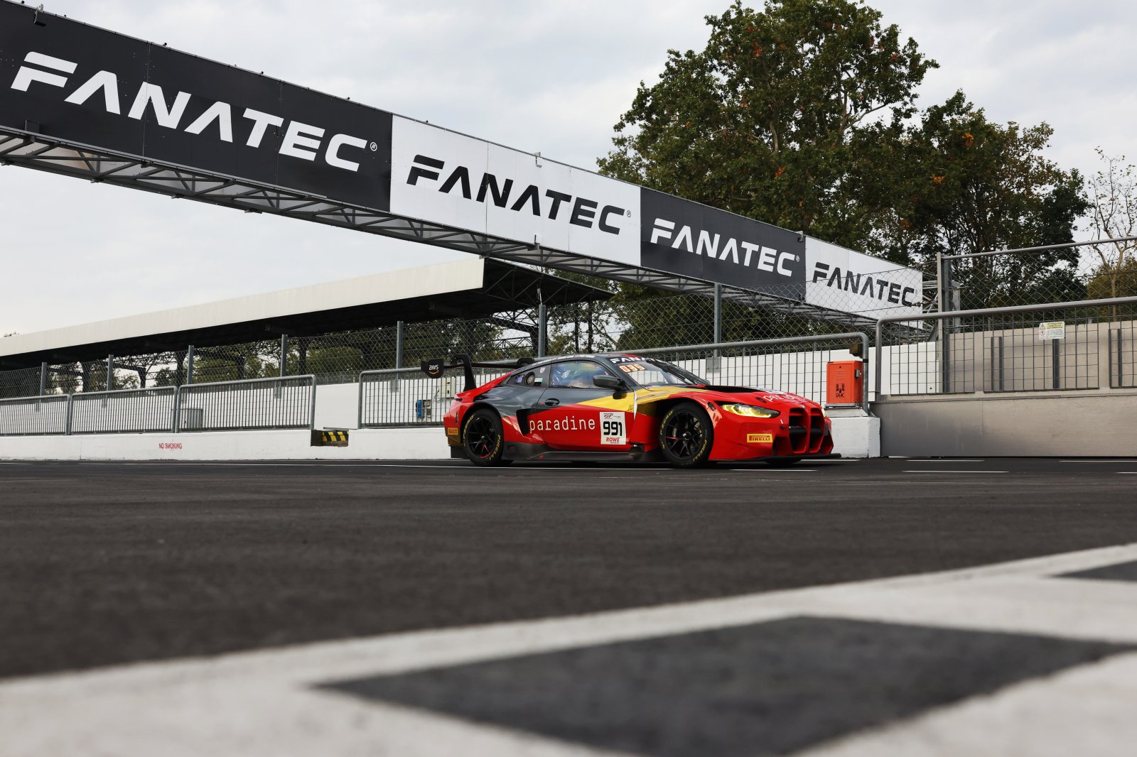 Dennis completes Paradine Saturday sweep at Monza 