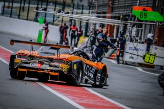 #69 Optimum Motorsport GBR McLaren 720S GT3 -, Pitlane, Test Days Total 24H of Spa

