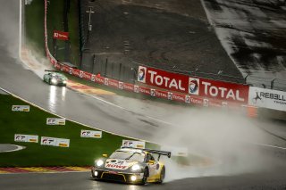 #98 ROWE Racing DEU- Laurens Vanthoor BEL Nick Tandy GBR Earl Bamber NZL IGTC, Race
