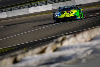 #77 Barwell Motorsport GBR Lamborghini Huracan GT3 Evo Pro-Am Cup Rob Collard GBR Leo Machitski RUS Sandy Mitchell GBR, Free Practice
