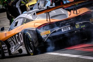#69 Optimum Motorsport GBR McLaren 720S GT3 - Oliver Wilkinson GBR Rob Bell GBR Joe Osborne GBR
