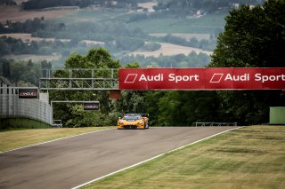 #69 Optimum Motorsport GBR McLaren 720S GT3 - Oliver Wilkinson GBR Rob Bell GBR Joe Osborne GBR, Official test session
