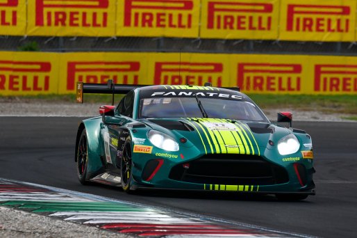 #11 - Comtoyou Racing - John DE WILDE - Niels KOOLEN - James JAKES - Aston Martin Vantage AMR GT3 EVO | SRO / JEP