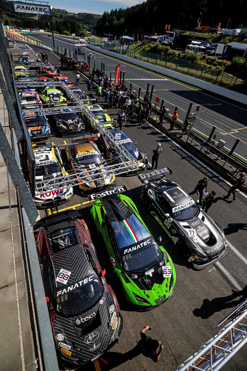 Superpole cars in Parc Ferme